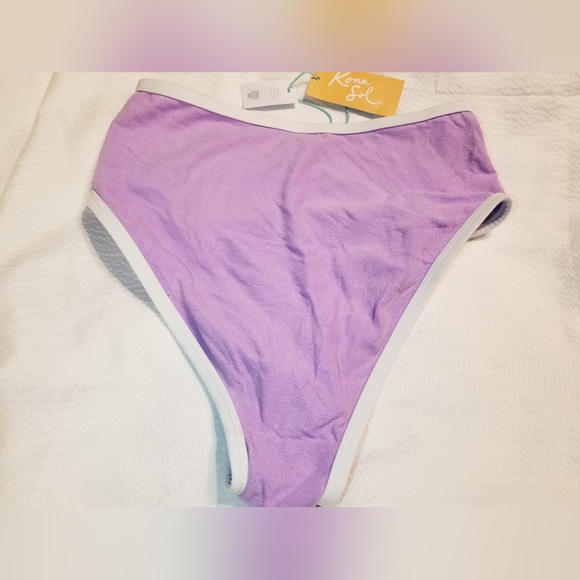 NWT MEDIUM COVERAGE HIGH WAISTED BIKINI BOTTOM LILAC AND WHITE VOLLEY BA… cute - Picture 5 of 12